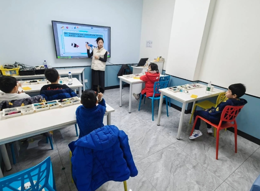 信息学奥赛科技特长生课程