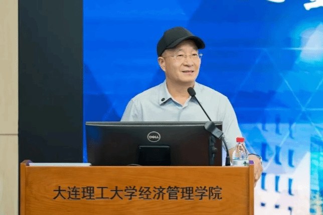 楼仲平老师在公开活动中分享经营经验