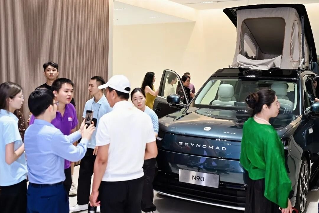 中房商学院科创研习社走进小米:9月17日广州美林天地体验店标杆研学
