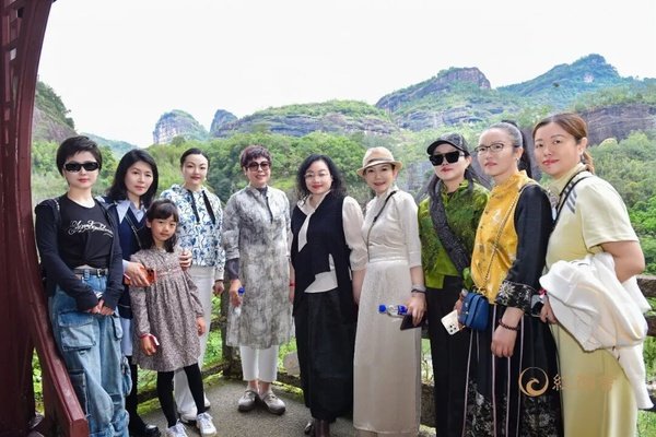 红颜丹心学堂 | 武夷山站圆满落幕 | 武夷山水一程,此心光明一生