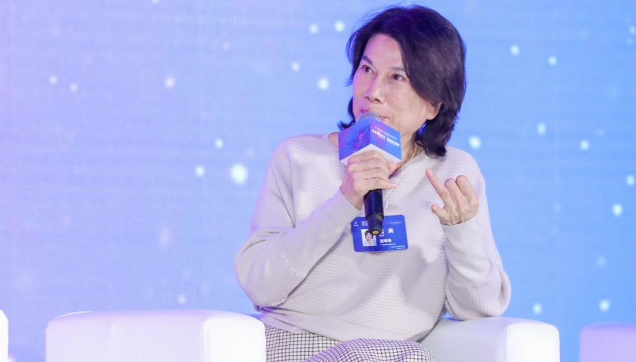 2024全球科技女性创新论坛召开 董明珠与全球科技女性共话发展 明珠特训营