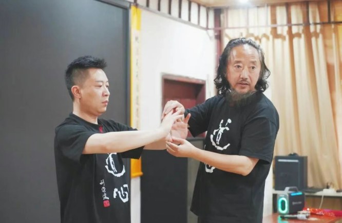 刘绥滨青城太极清修营