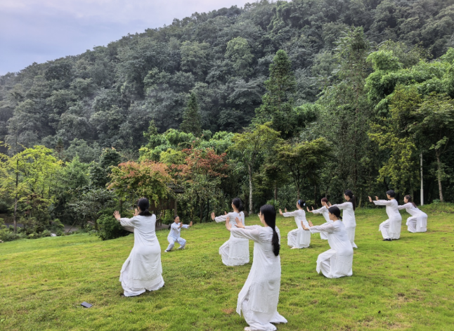 青城山辟谷