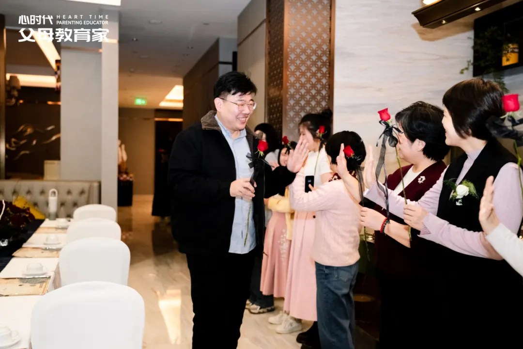张兆鹏心理咨询课堂交流|附心时代父母张冉、格桑泽仁、徐西森、王涌勇、Mary、陈彦东2026年10月23—25日郑州密训