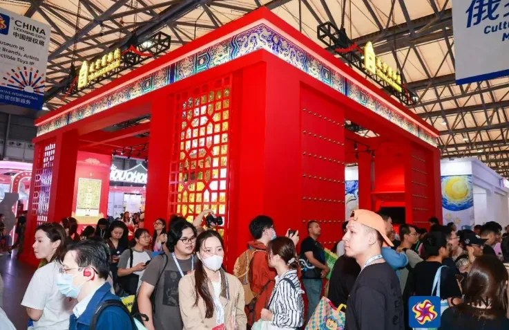 文创产品策划运营师职业能力考试动态:故宫、敦煌与三星堆IP授权合作及文创运营案例