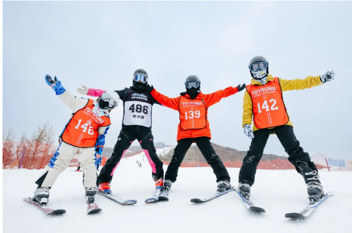UYoung青少年营地 冰雪进阶营崇礼翠云山站6天5夜
